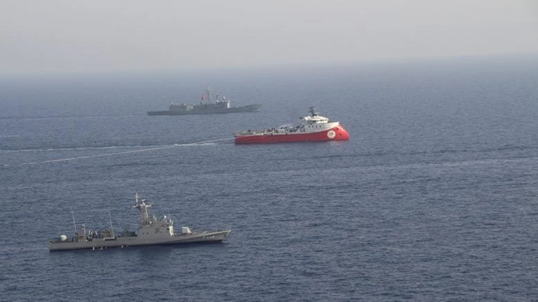 Φρεγάτα «Νικηφόρος Φωκάς» προς Barbaros: «Καλείσαι να εξέλθεις τώρα από την περιοχή» – Αποχώρησε άρον-άρον το τουρκικό ερευνητικό